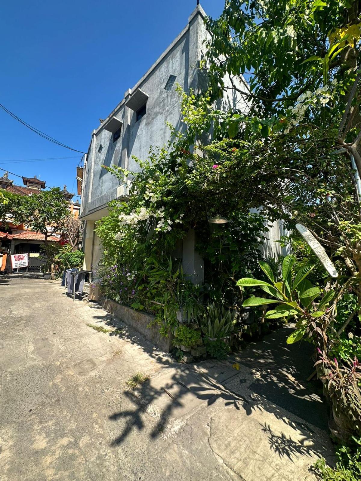 Sari Buana Bed & Breakfast Kuta Lombok Exterior foto