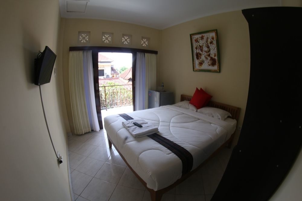 Sari Buana Bed & Breakfast Kuta Lombok Exterior foto
