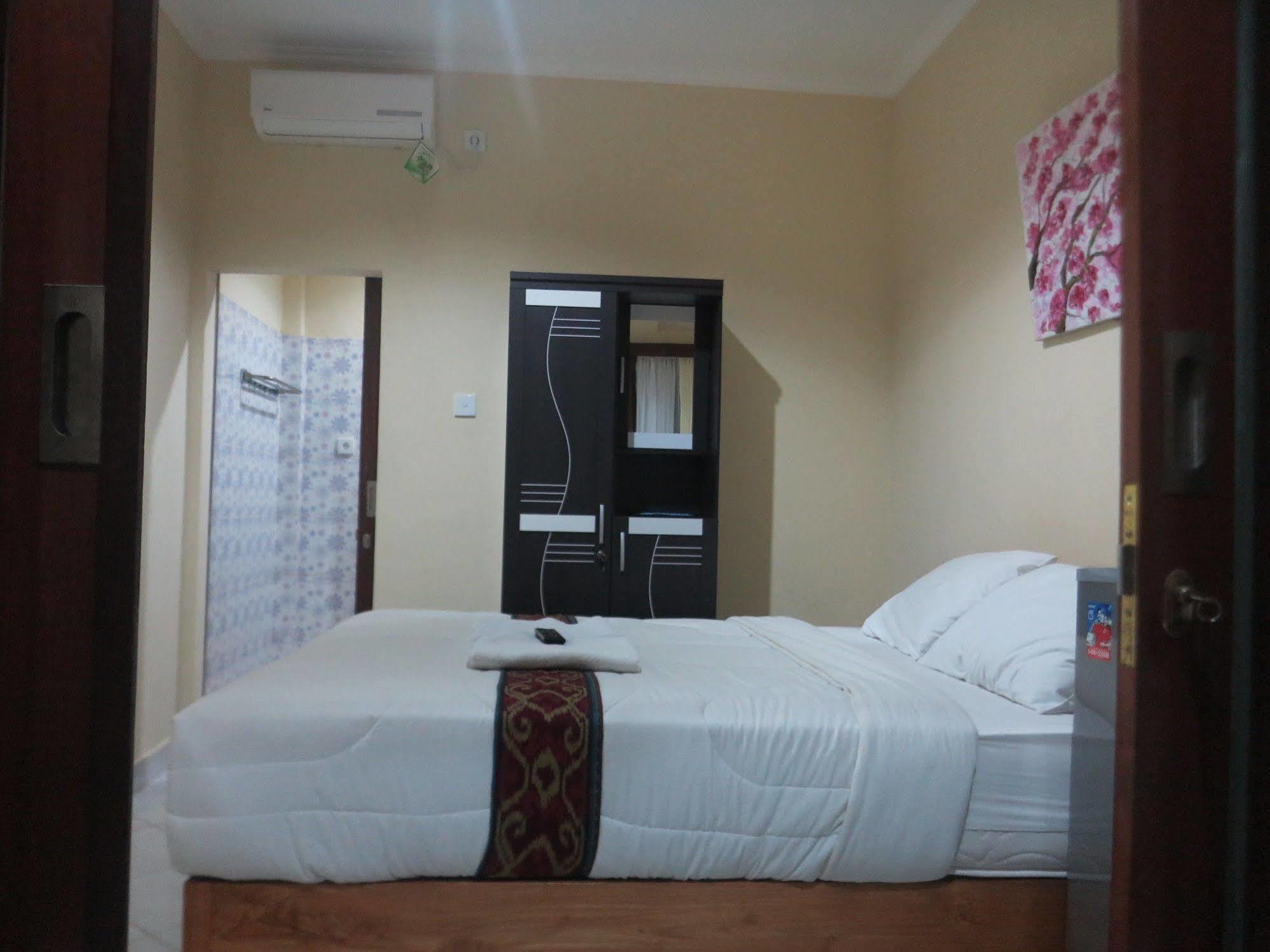 Sari Buana Bed & Breakfast Kuta Lombok Exterior foto